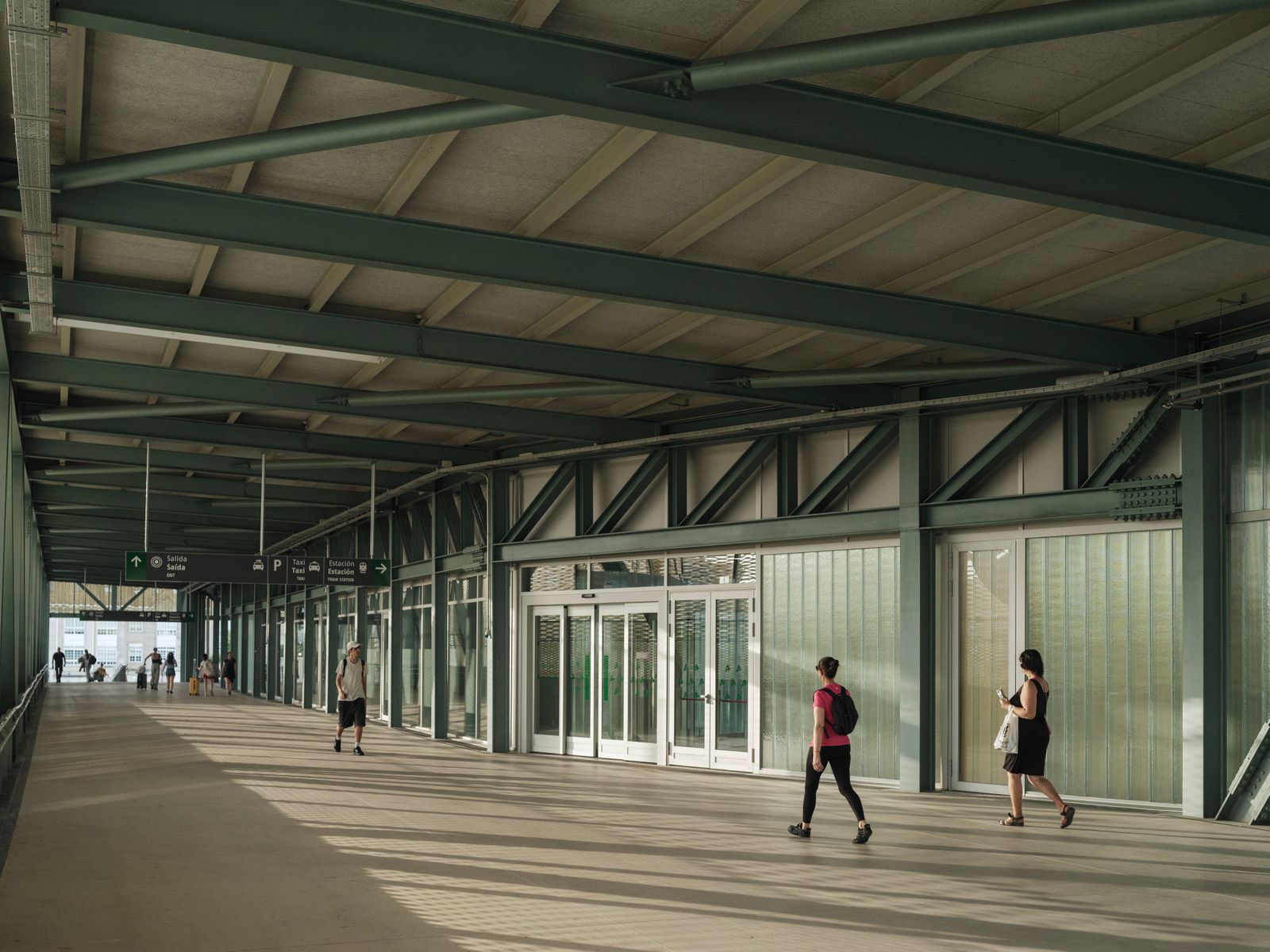 Estación de Tren y Pasarela Peatonal de Santiago de Compostela