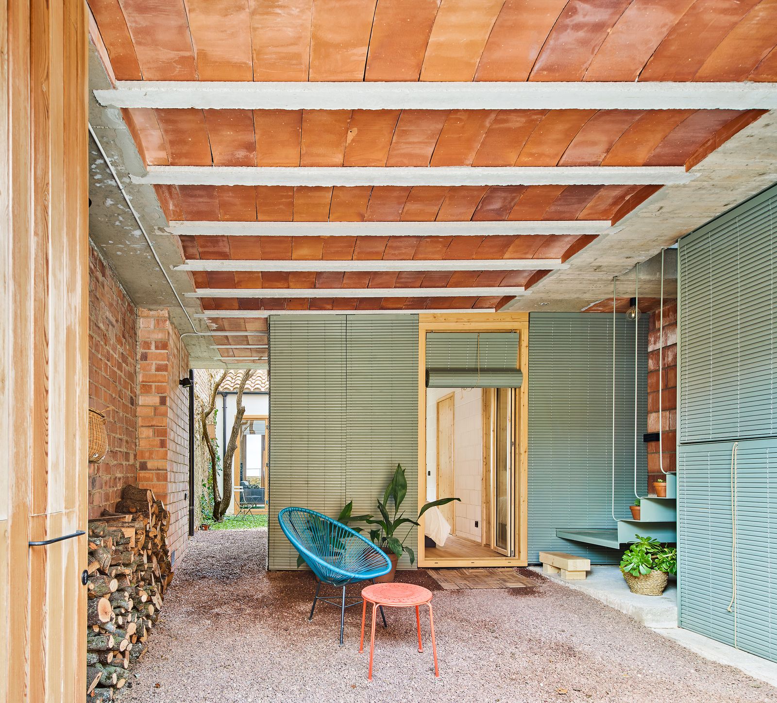 Ca la Closa, una casa amb dos refugis al Priorat, La Morera de Montsant