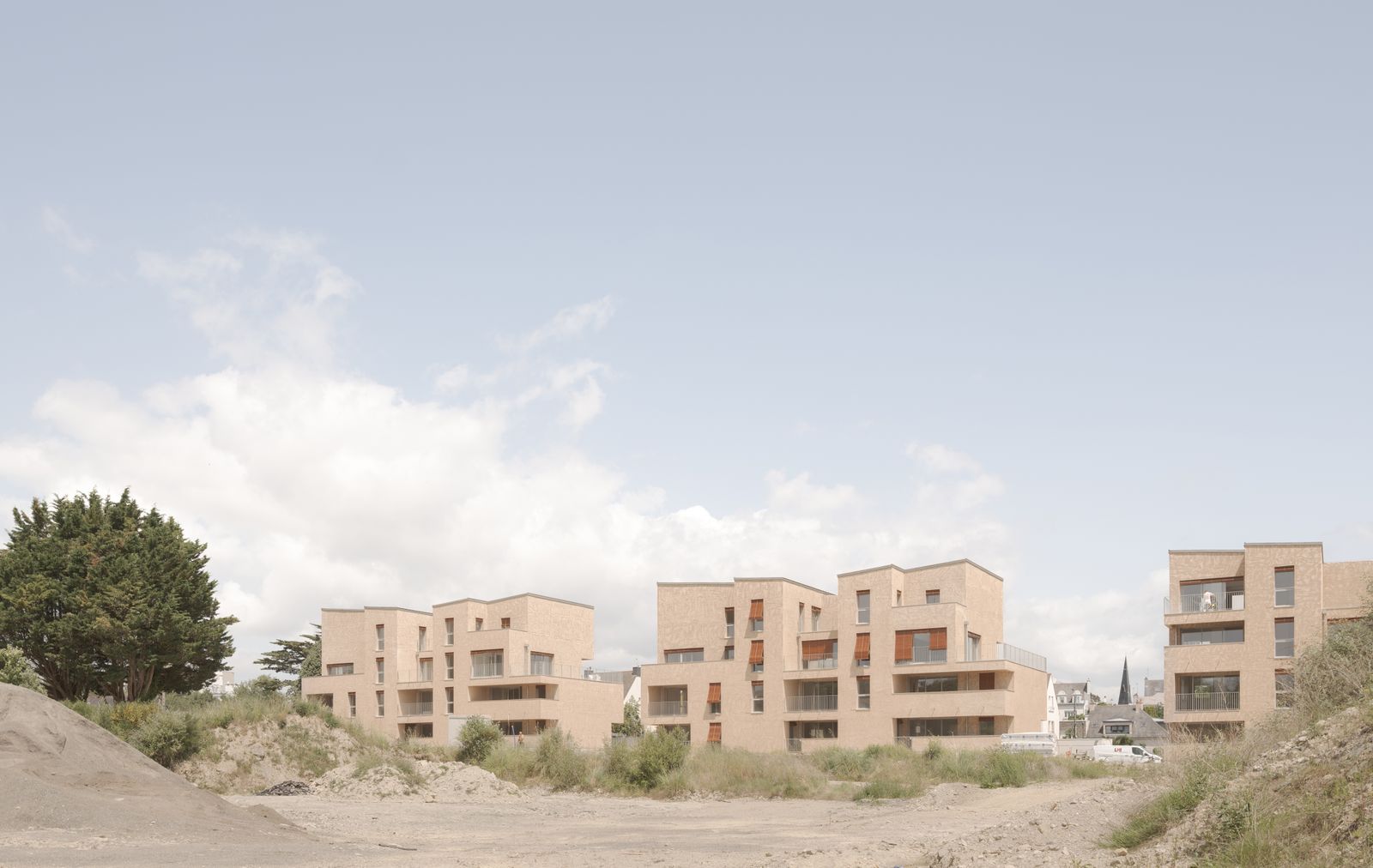 33 a 41 Viviendas Divisibles, Zac Bodelio