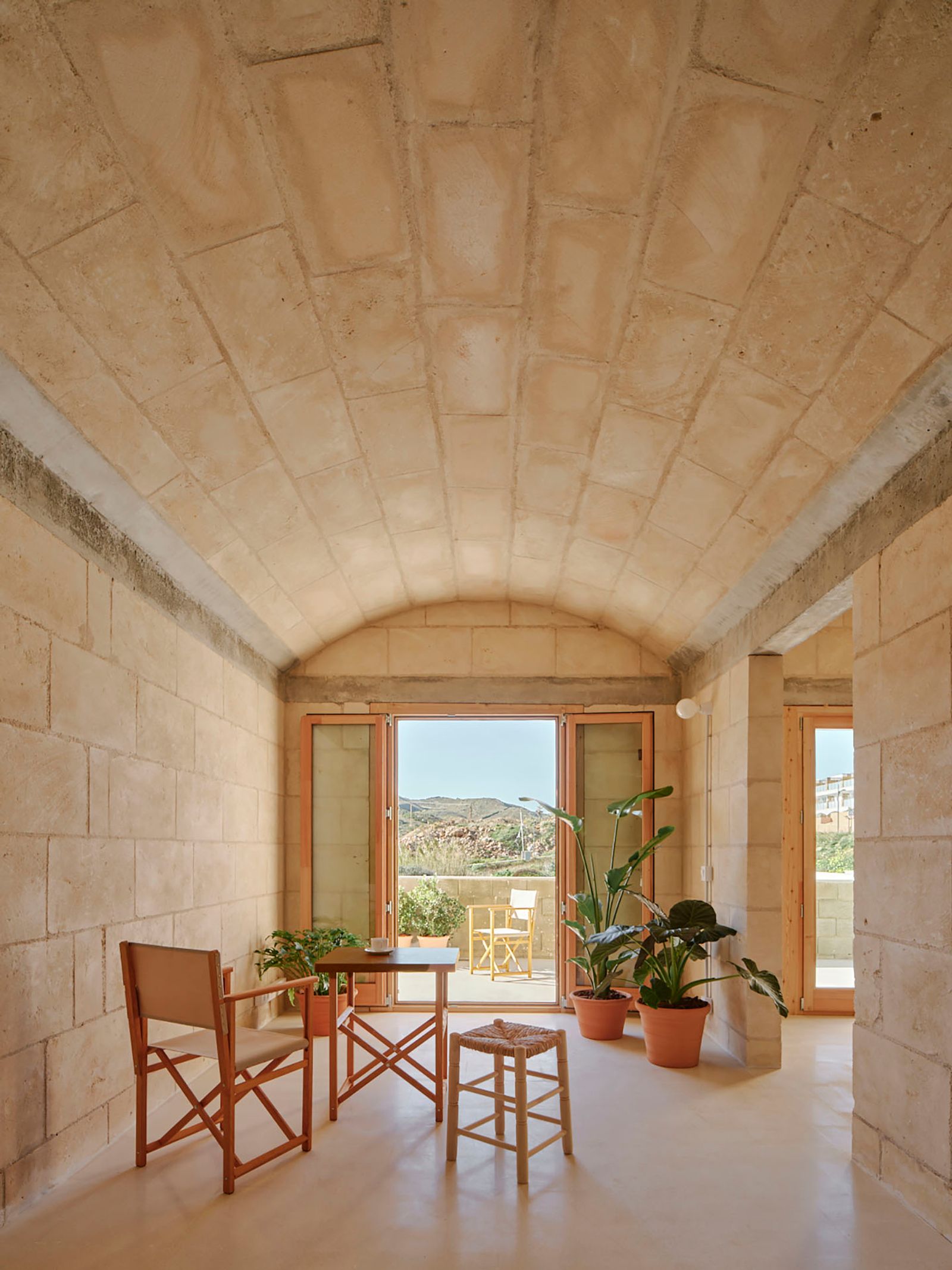 11 VIVIENDAS DE PROTECCIÓN PÚBLICA EN FORNELLS, MENORCA