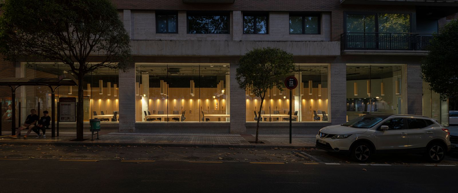 LA OFICINA DE CARTÓN: CRUZ ROJA EN LA CALLE