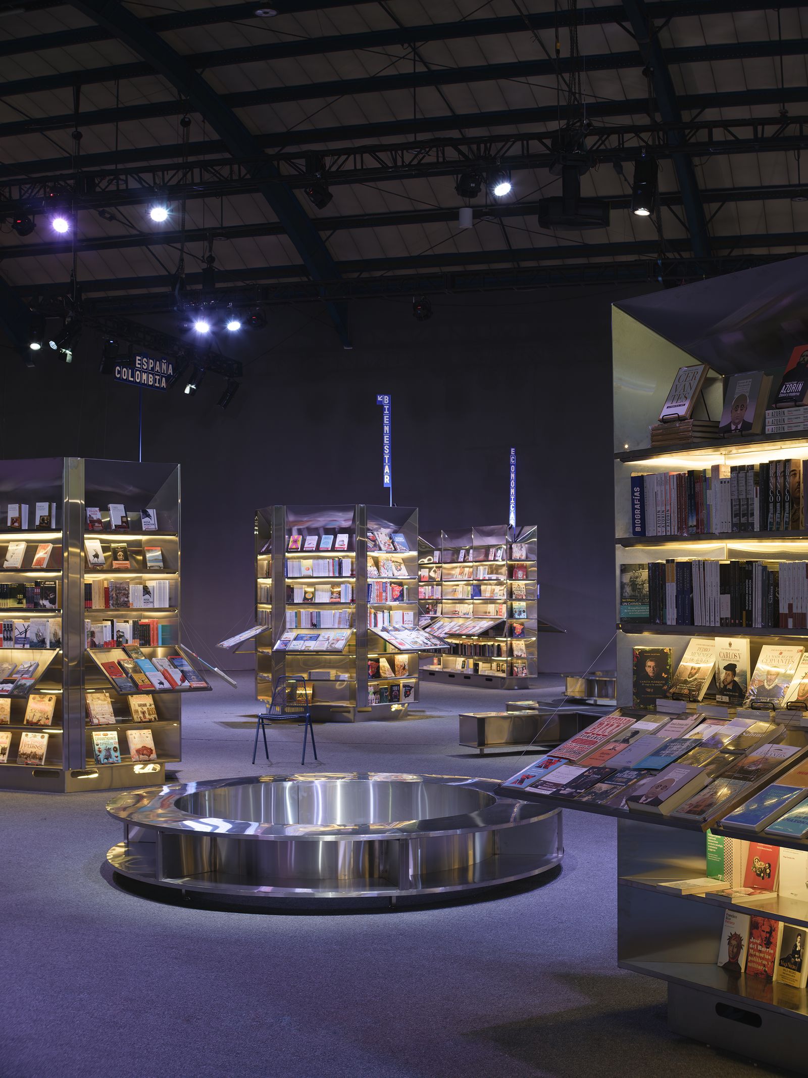 Textum/Süchi: Pabellón de España. Feria Internacional del Libro de Bogotá, Colombia