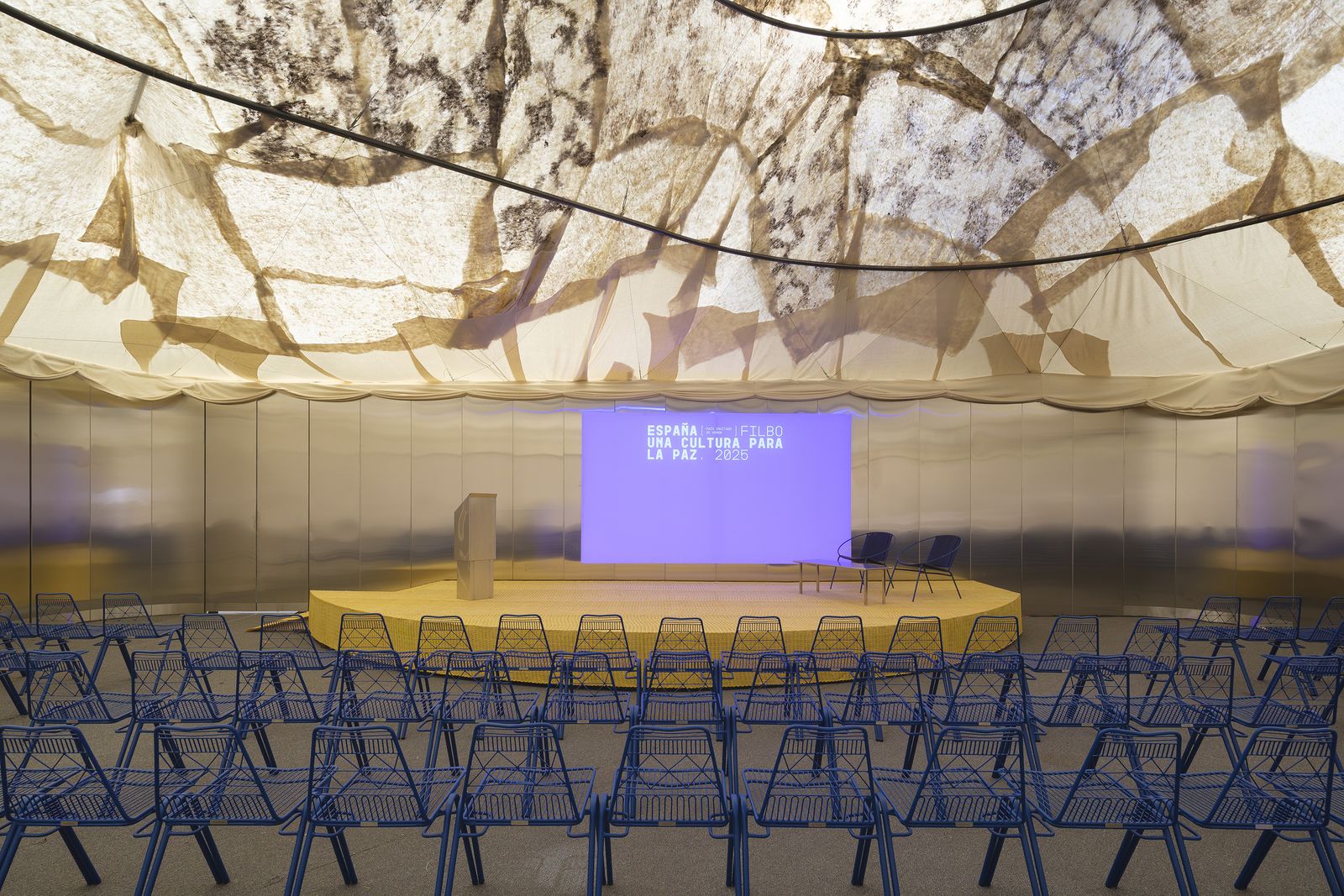 Textum/Süchi: Pabellón de España. Feria Internacional del Libro de Bogotá, Colombia