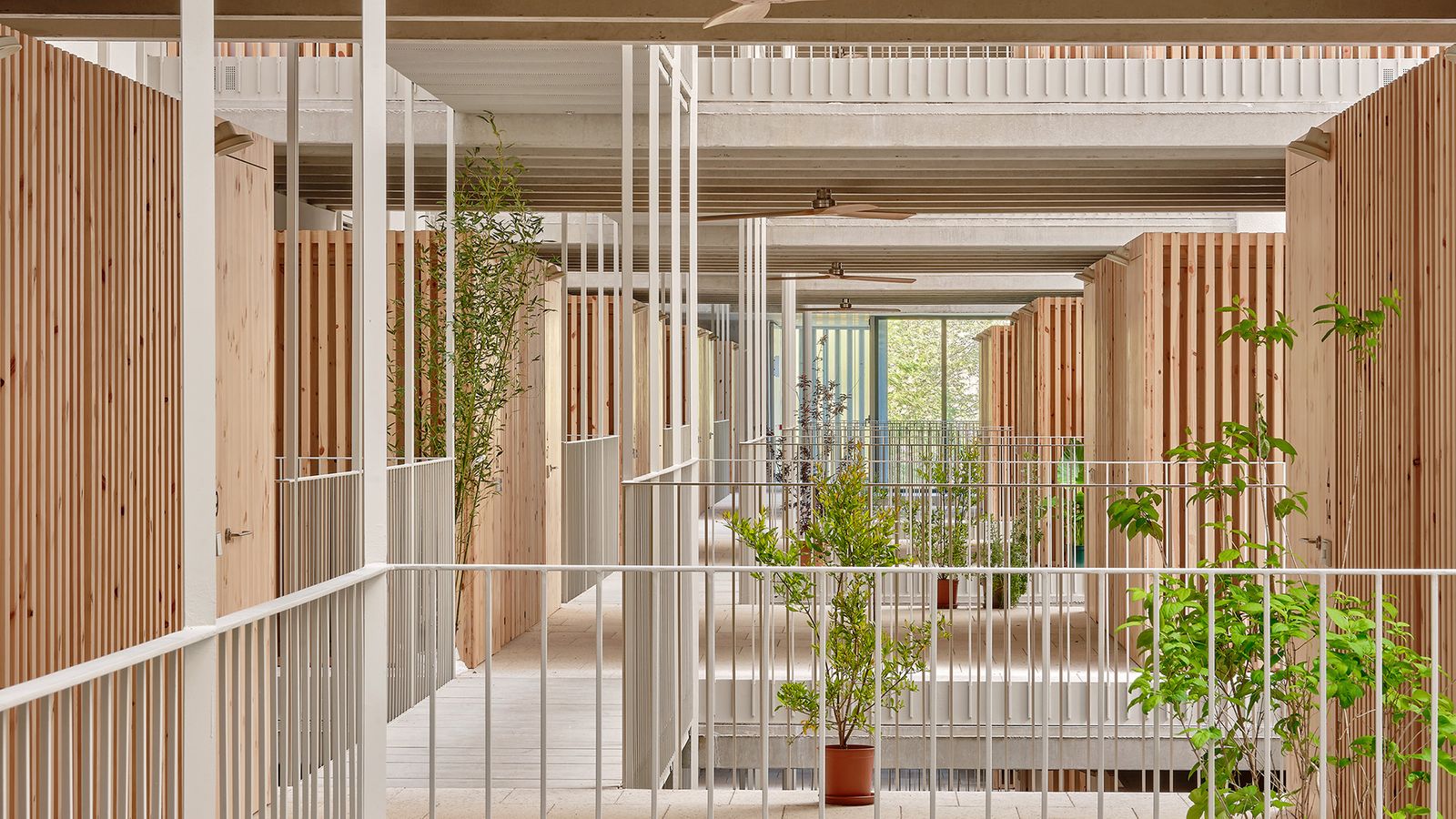 GREENH@USE 140 viviendas sociales en 22@