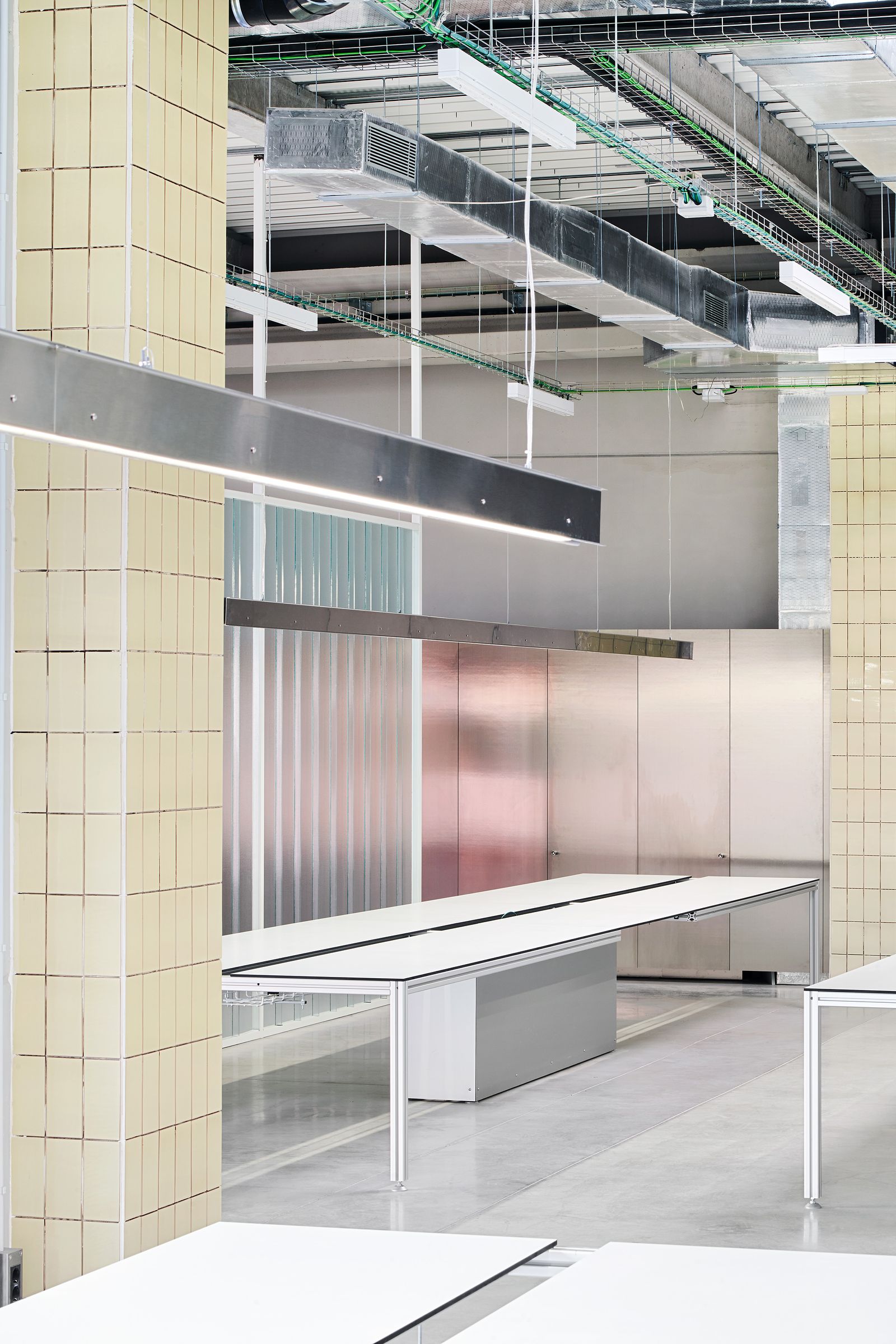 Sivasdescalzo Headquarters