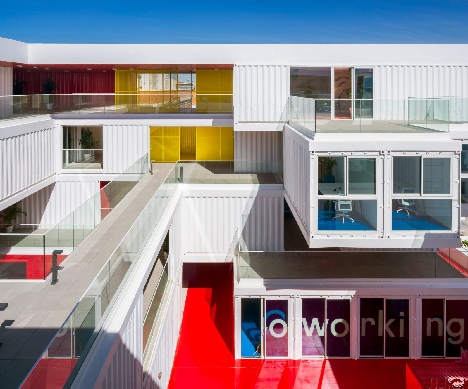 Zona Base - Incubazul