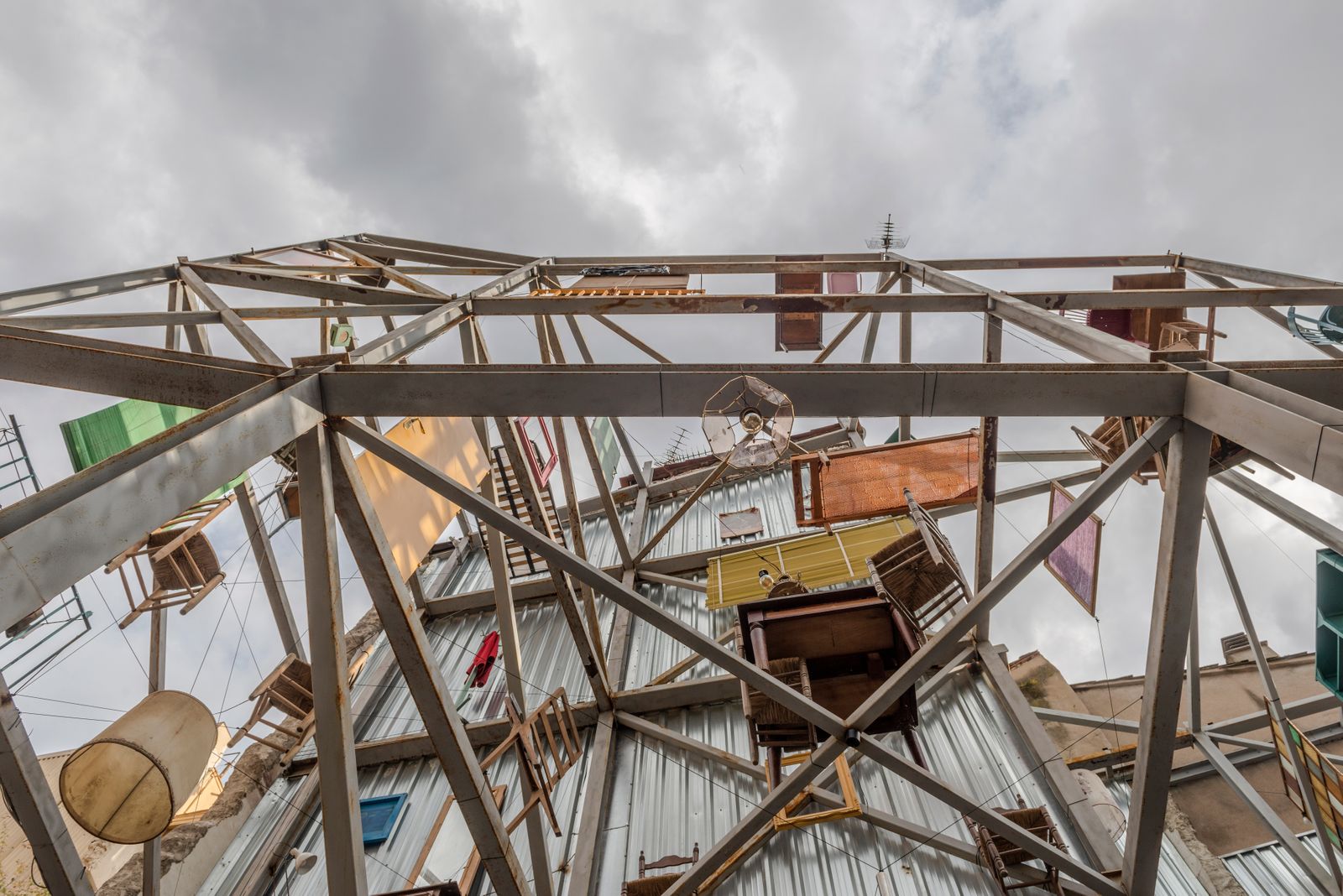 "HABITARE" O LA LLAR SENSE CASA