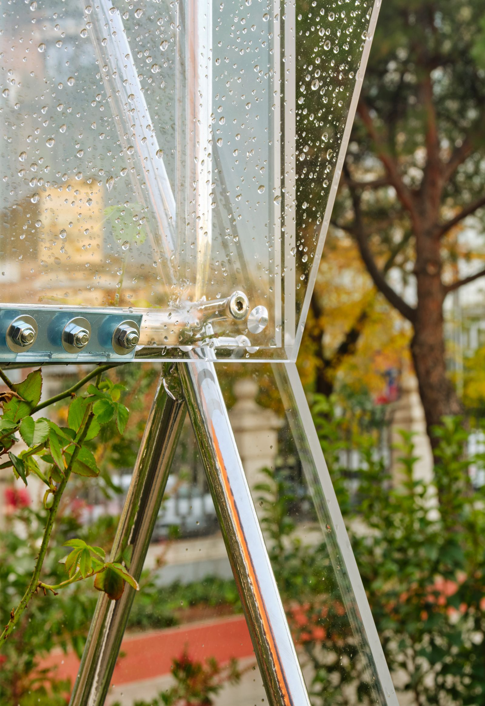 Invernáculo. Nuevo sistema de publicidad urbana para la ciudad de Madrid