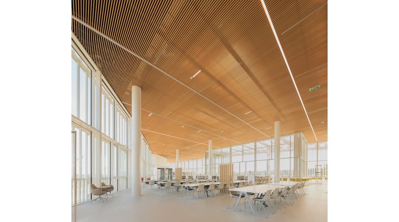 Lumen learning center. universidad paris-saclay | Premis FAD 2024 | International Architecture