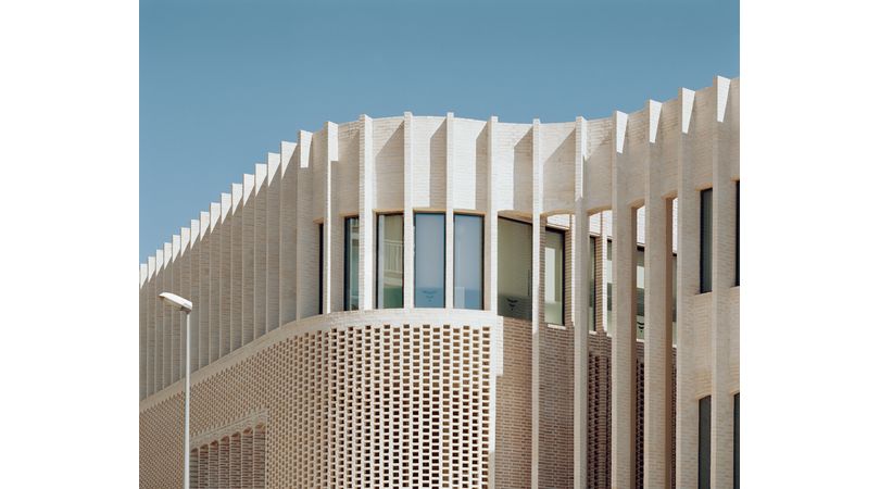 Centre de tractaments ambulatoris a granollers | Premis FAD 2024 | Architecture
