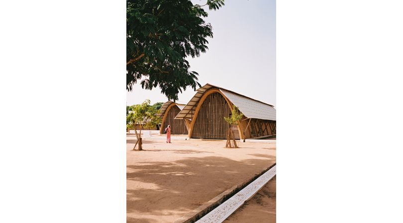 Escuela de secundaria cem kamanar | Premis FAD 2022 | International Architecture